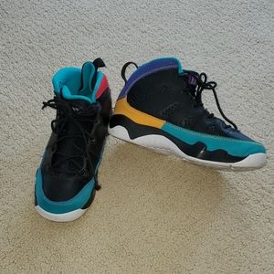 Air Jordan Retro 9 basketball shoes